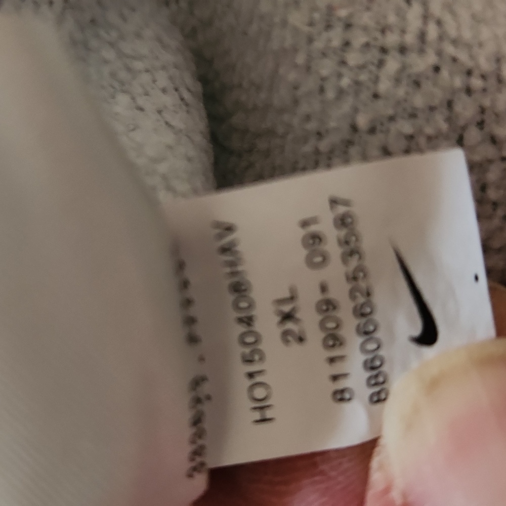Sweatshirt - Picture 6 of 6